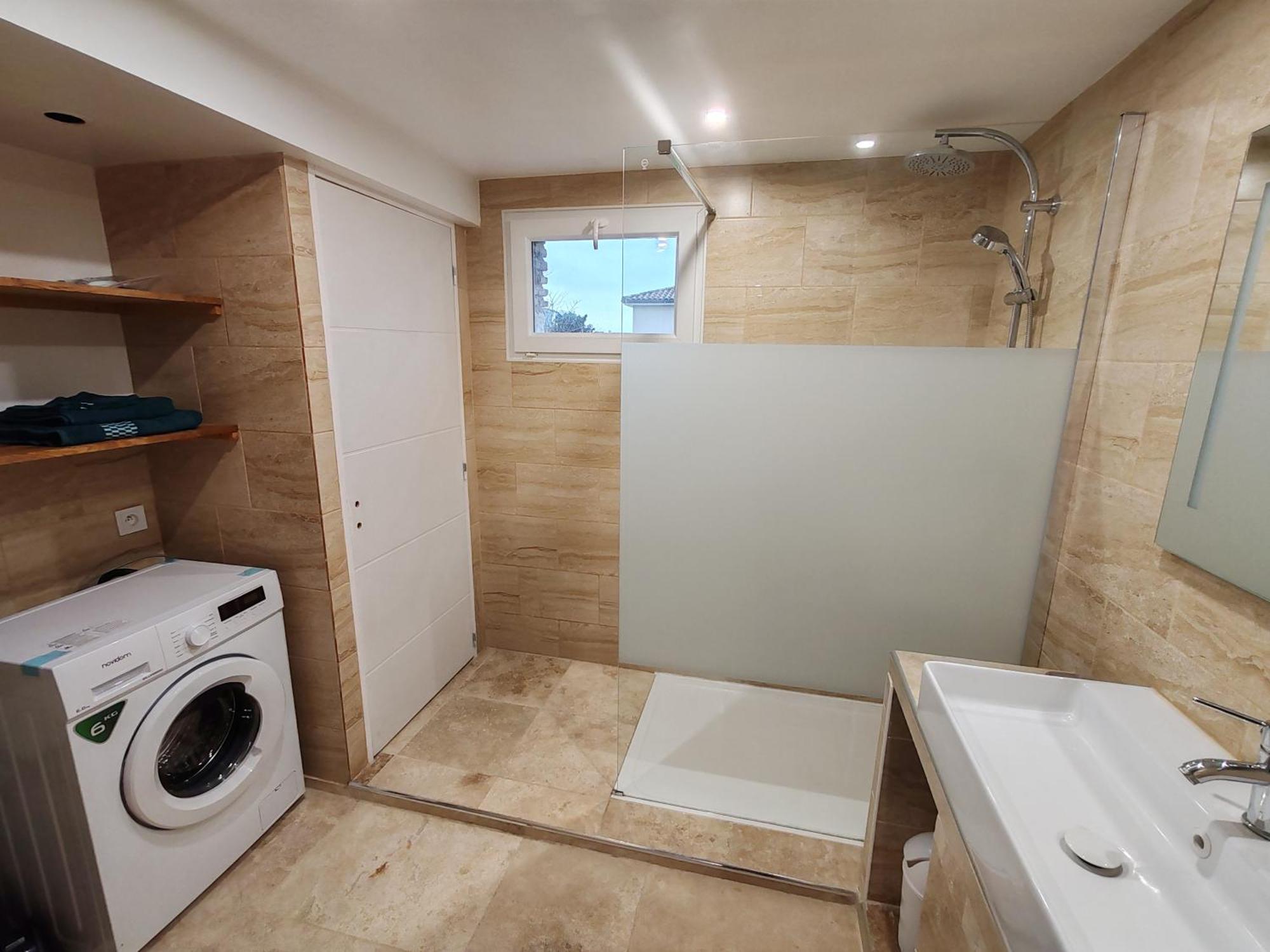 Appartement T3 Neuf Proche Centre Ville, Clim Et Parking Et Centrale Edf Valence  Exteriör bild